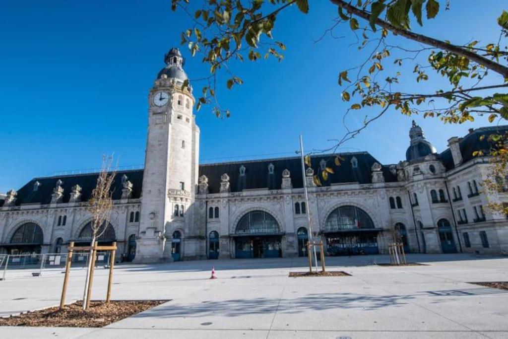 Studio Centre Ville Ла-Рошель Экстерьер фото